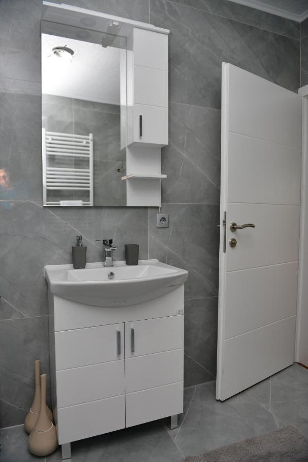 Hety Appartement Bihać Buitenkant foto